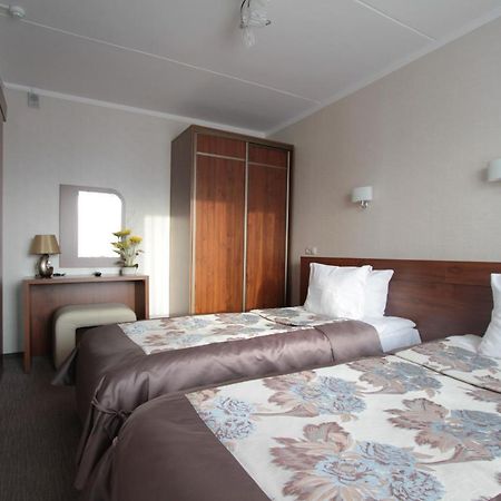 40 Let Pobedy Hotel Minsk Extérieur photo