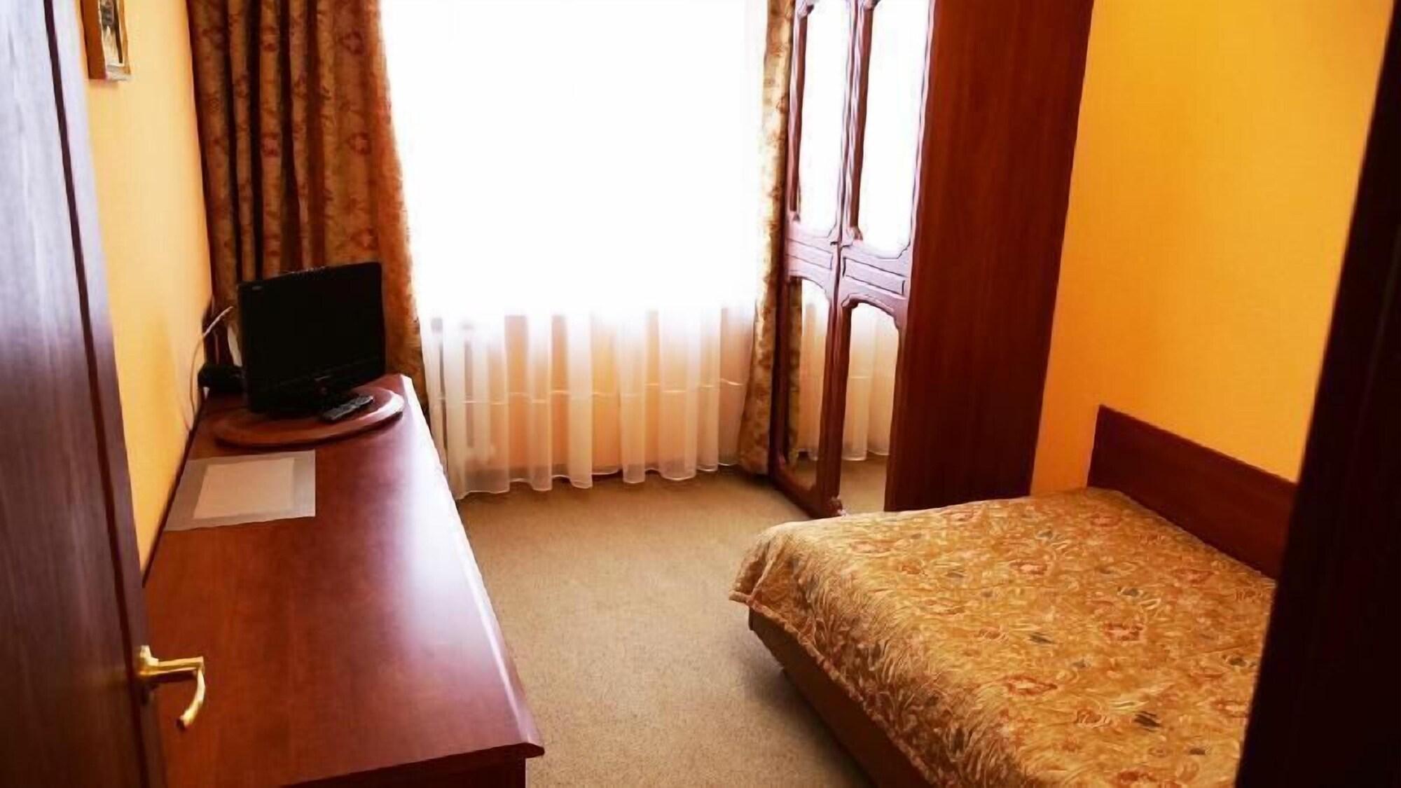 40 Let Pobedy Hotel Minsk Extérieur photo