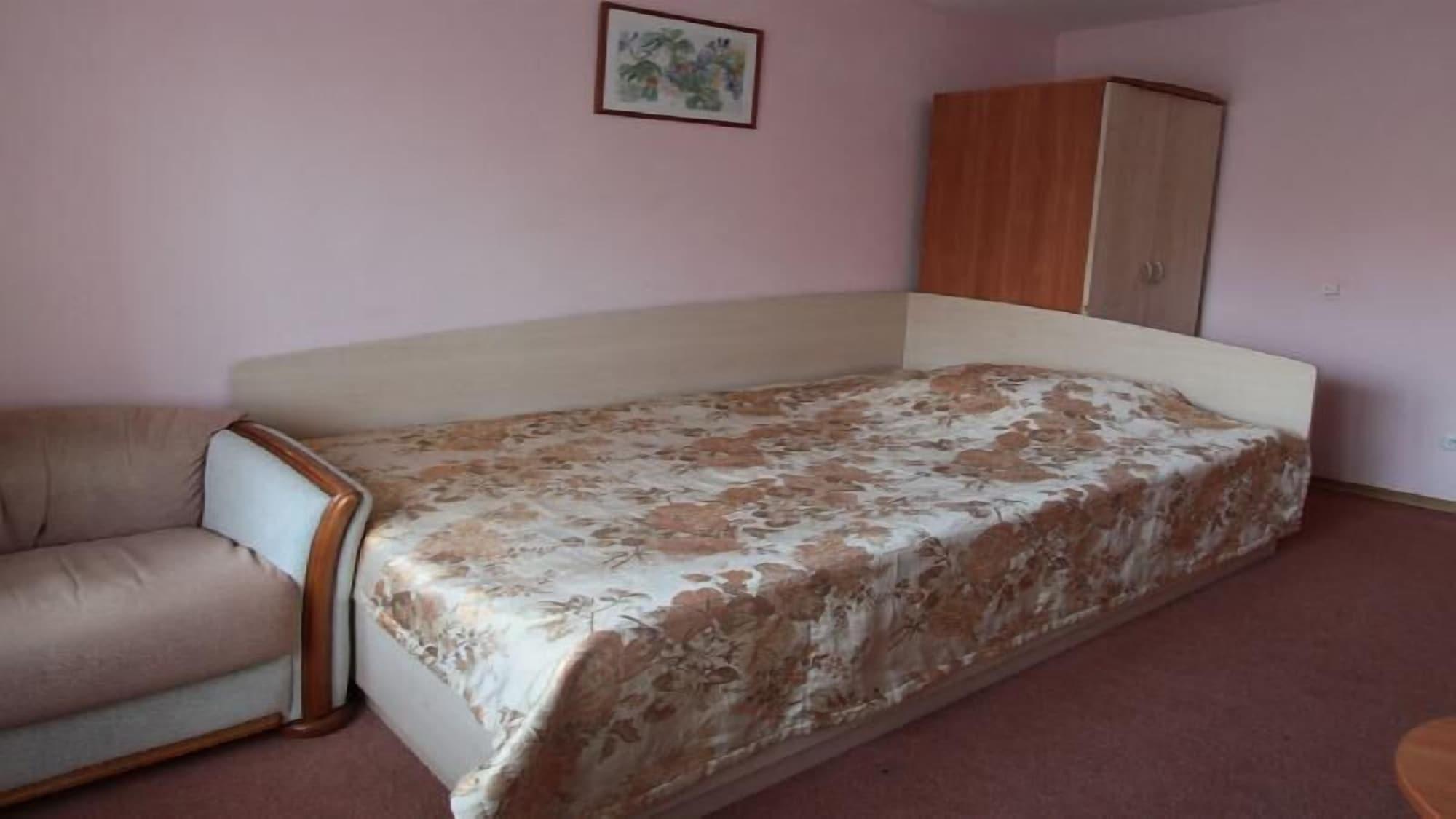 40 Let Pobedy Hotel Minsk Extérieur photo