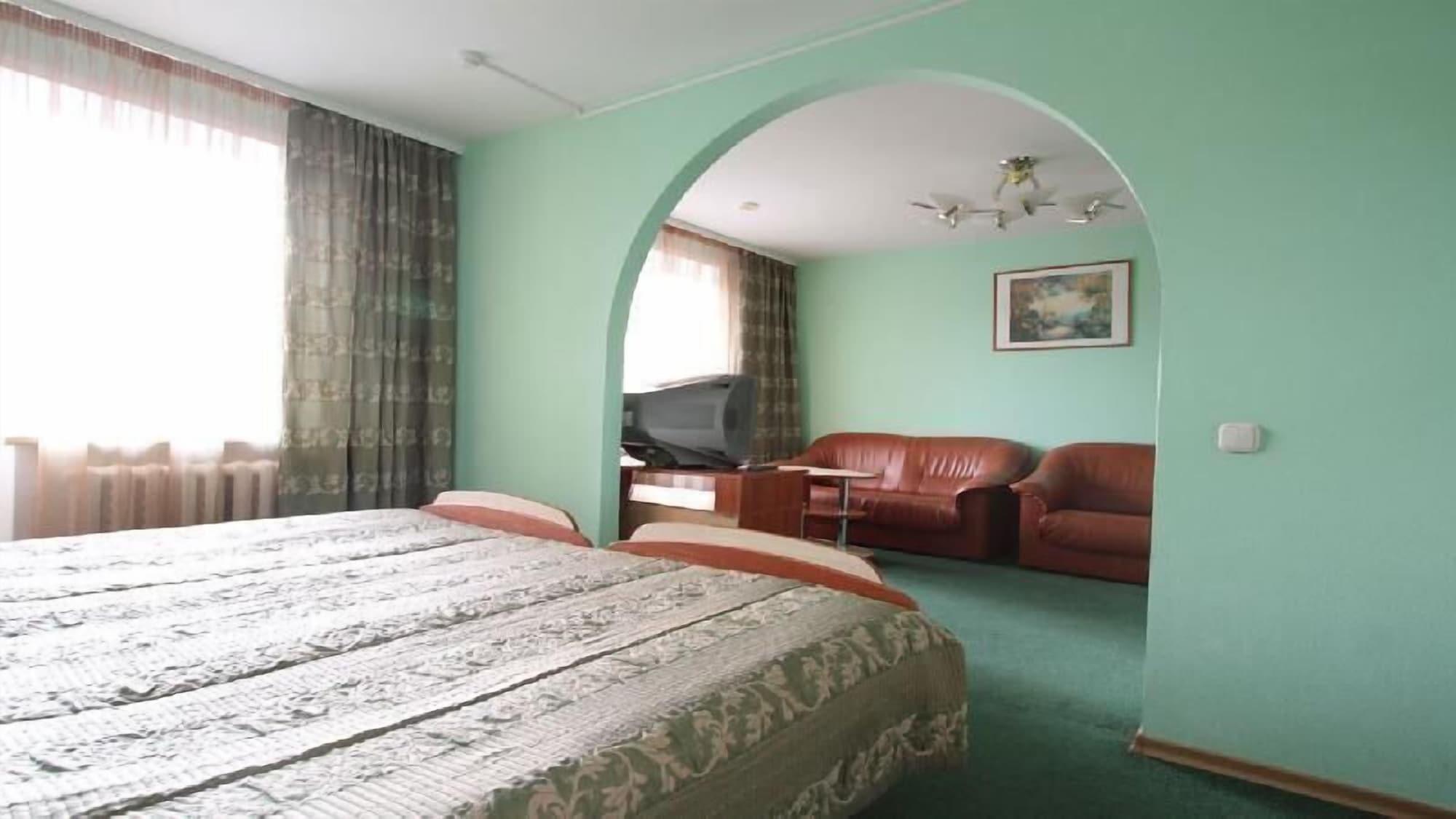 40 Let Pobedy Hotel Minsk Extérieur photo