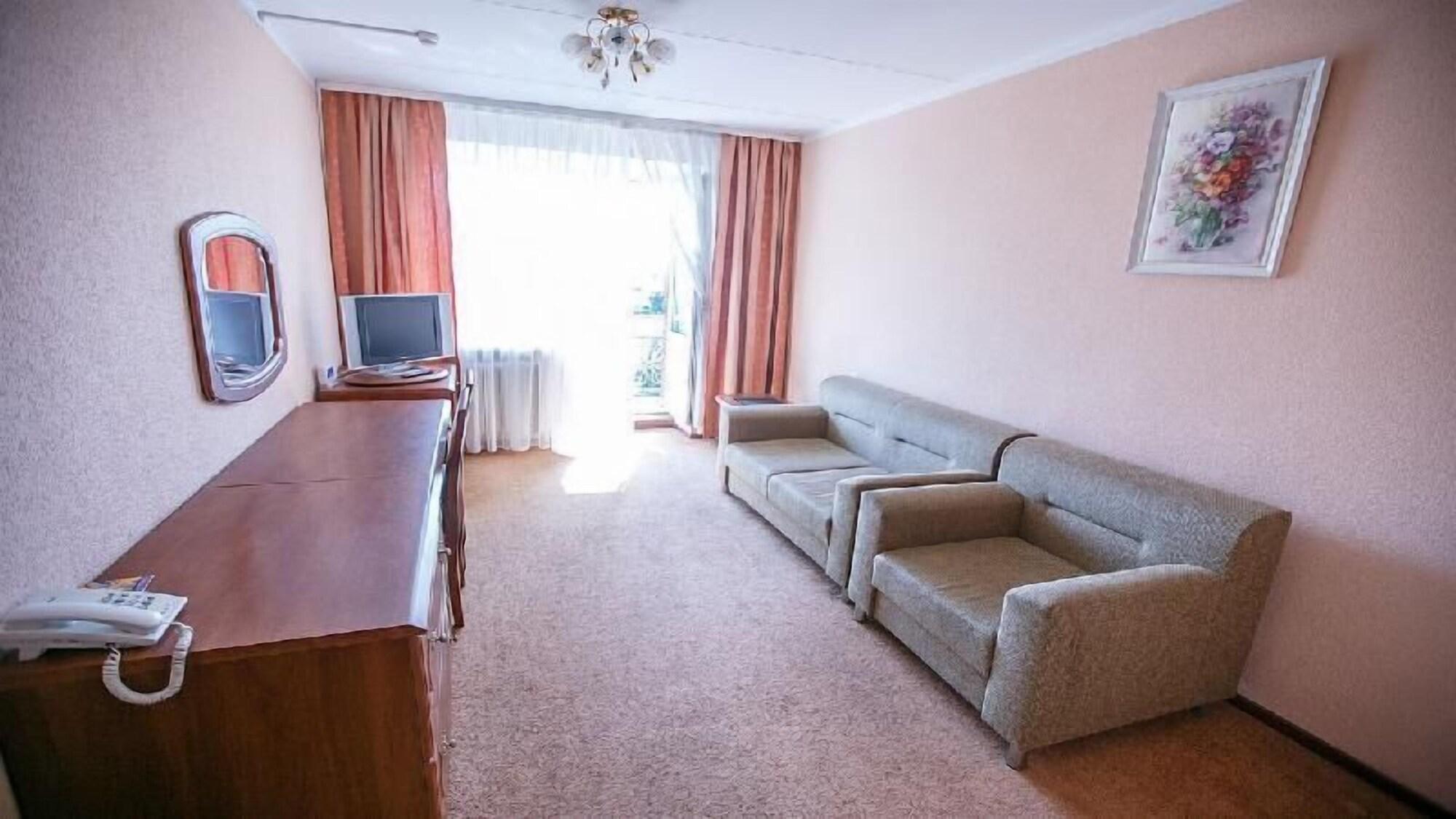 40 Let Pobedy Hotel Minsk Extérieur photo