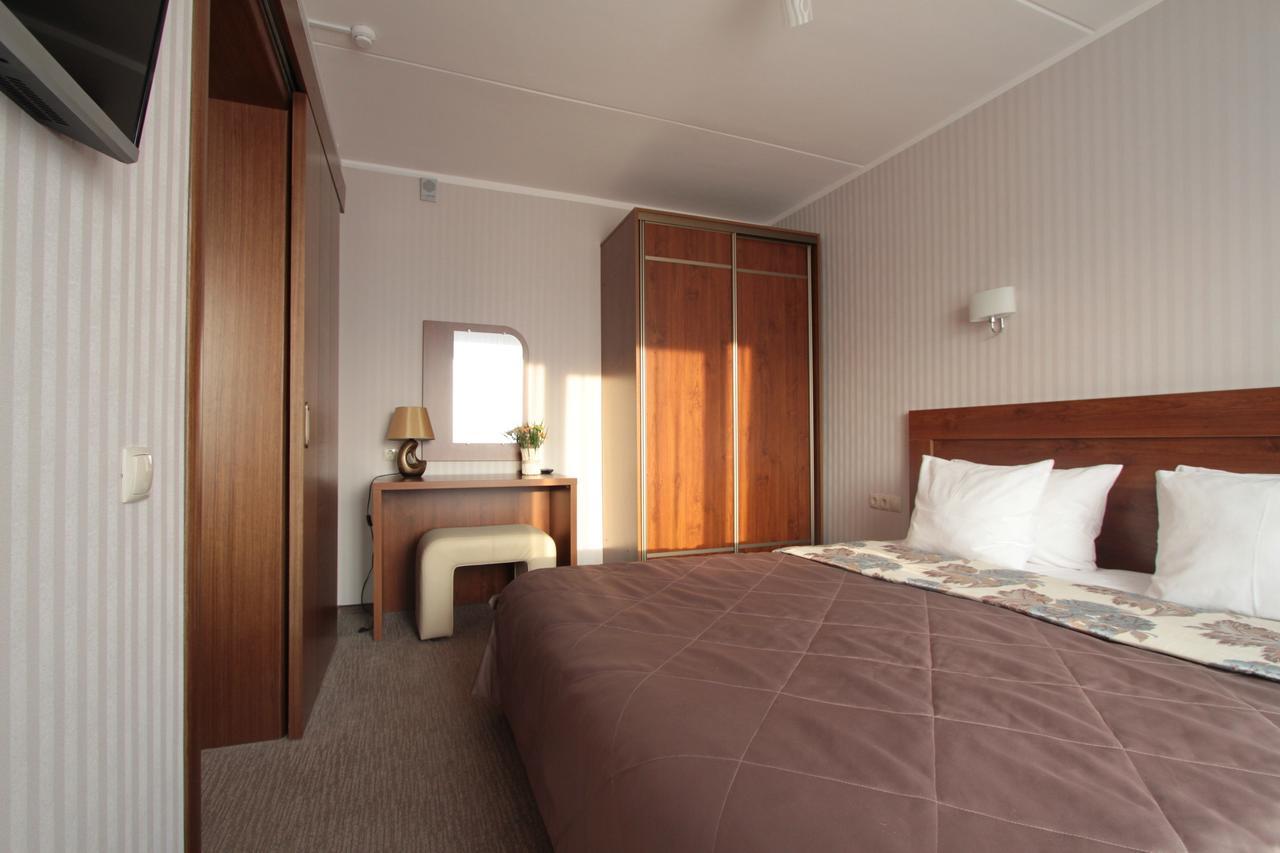 40 Let Pobedy Hotel Minsk Extérieur photo
