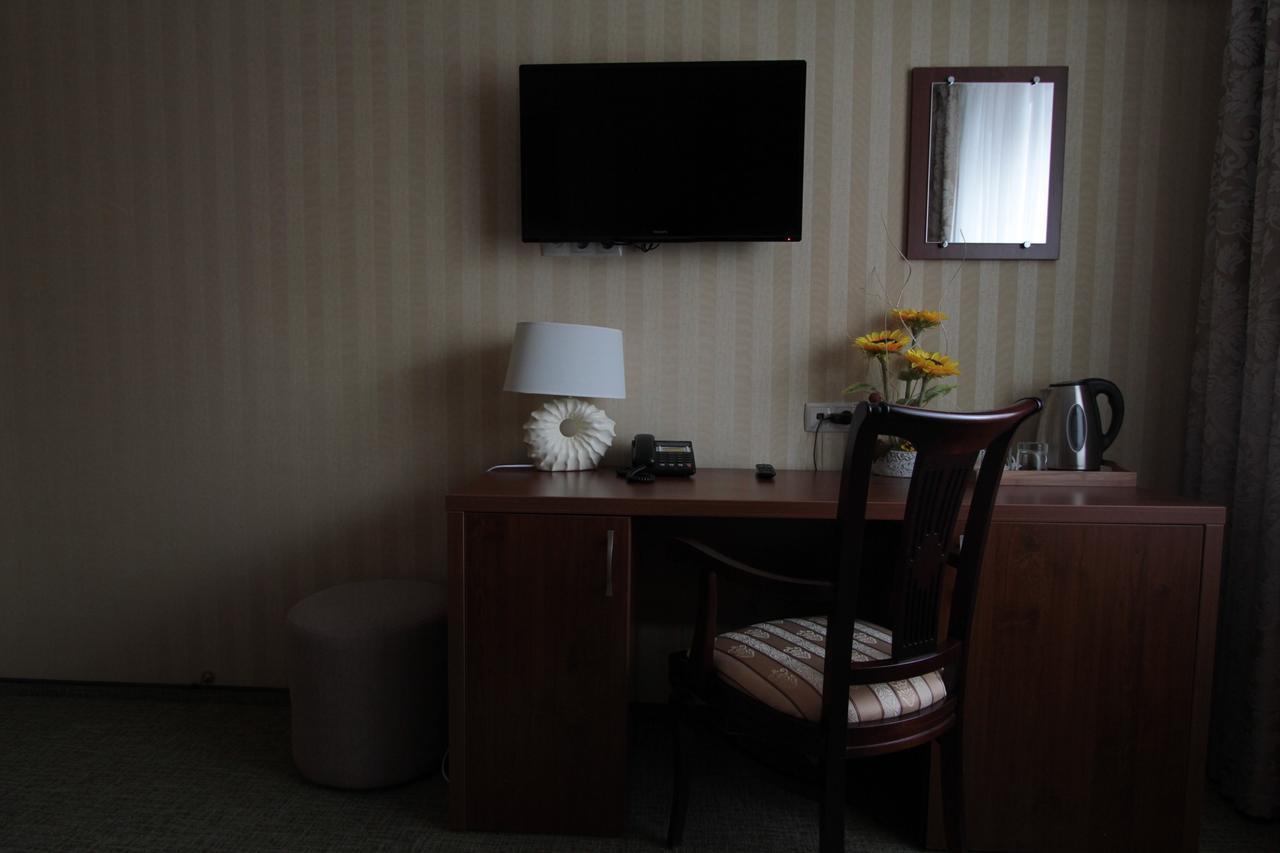 40 Let Pobedy Hotel Minsk Extérieur photo