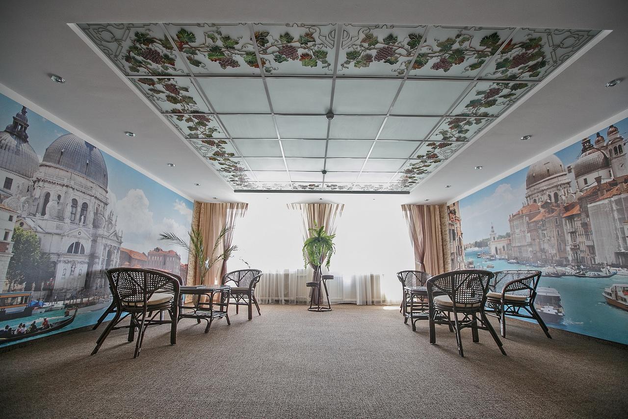40 Let Pobedy Hotel Minsk Extérieur photo