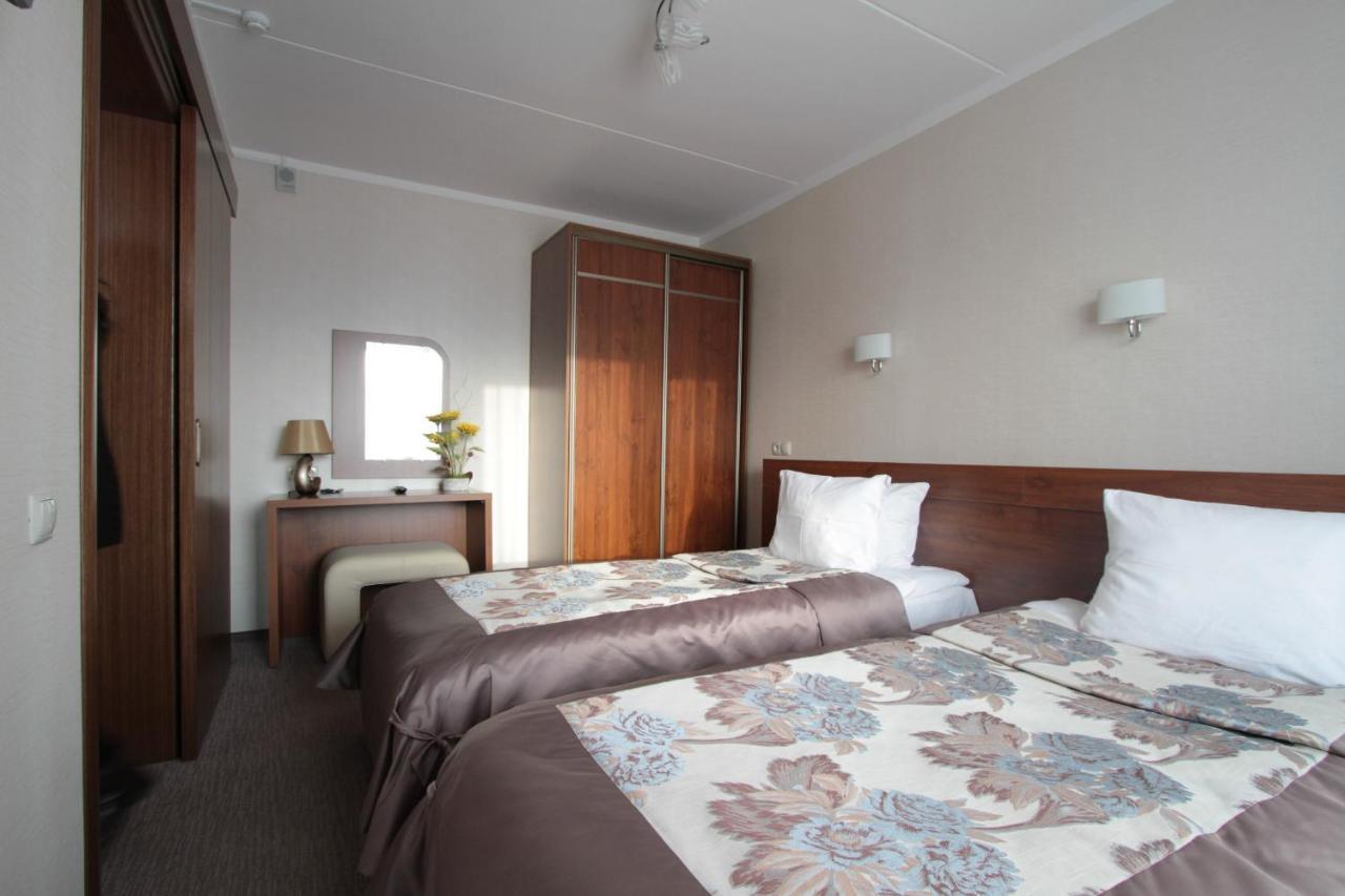 40 Let Pobedy Hotel Minsk Extérieur photo